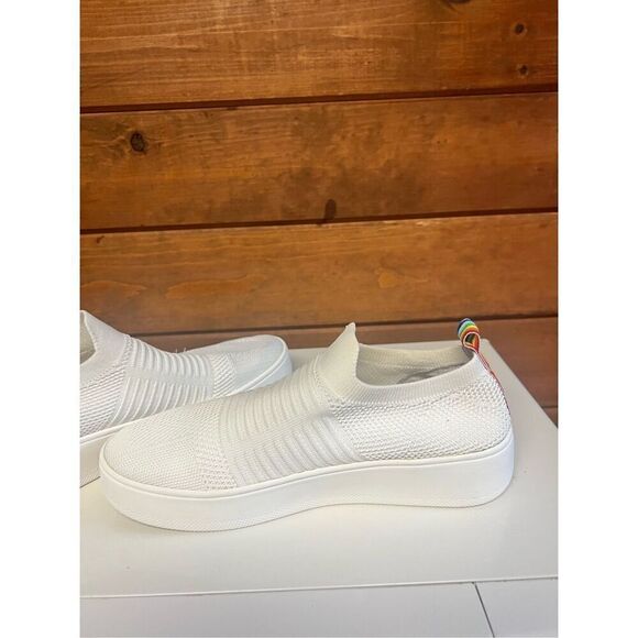 Steve Madden BEALE Sz 8.5 White  Knit Fabric Slip On Shoes - Picture 5 of 8